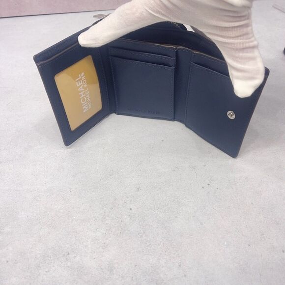 Michael Kors Trifold Wallet Navy - Picture 5 of 8